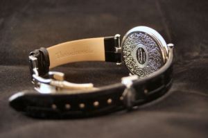 Decorated back with individual watch number