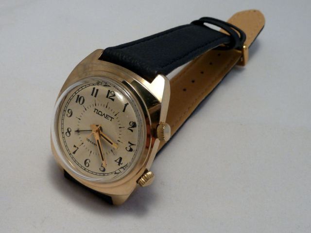 Montre Poljot Signal Mécanique Russe - Calibre 2612, Bracelet Cuir Rouge, Neuf Avec étiquette