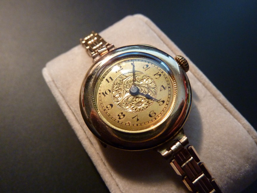 Deep engraving on the dial adds quality