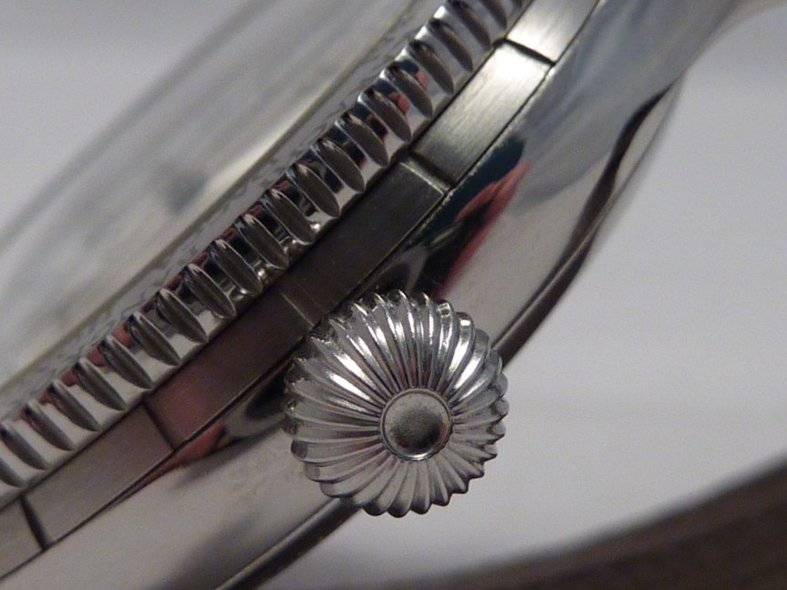 Onion Crown with stainless bi-directional Zone bezel