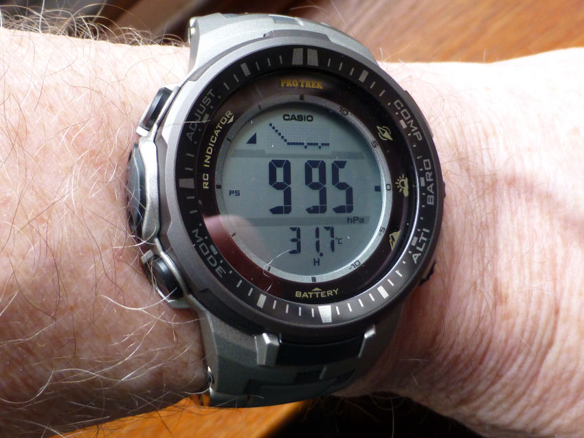 Casio showing 995mb Barometric pressure.  Note the graph showed better weather yesterday but over the last 20hrs or so no change history.  Also note the trend icon @3 which also shows no change.