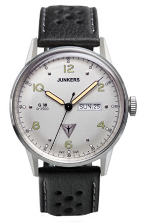 A classic Junkers G38 6944-4 Quartz Date date.