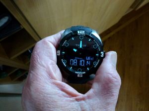 Luminous hands and selectable backlight for digital display is excellent.