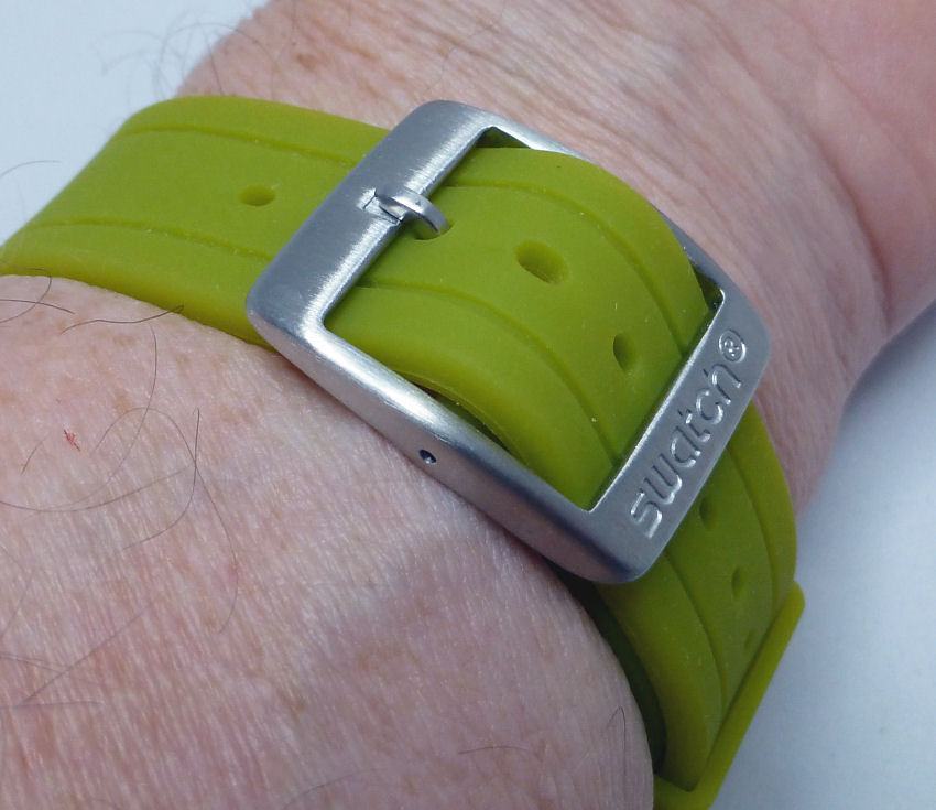 Note the double buckle arrangement - does away with two keepers