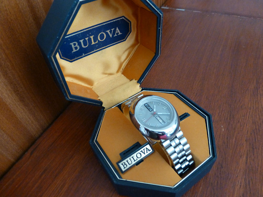 Golden Clipper model 11616 - 1970 Automatic