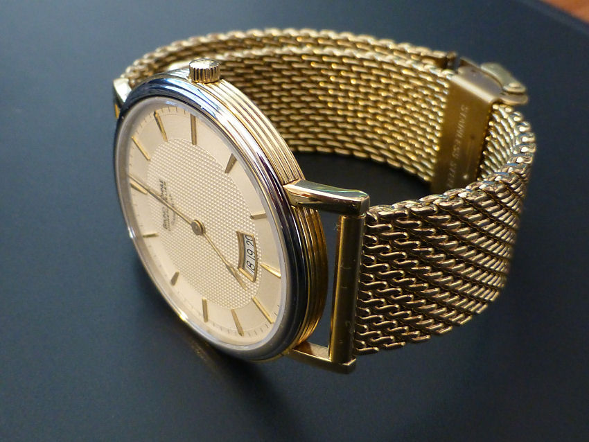 Retro divers infinity adjustment  solid mesh with locking clasp