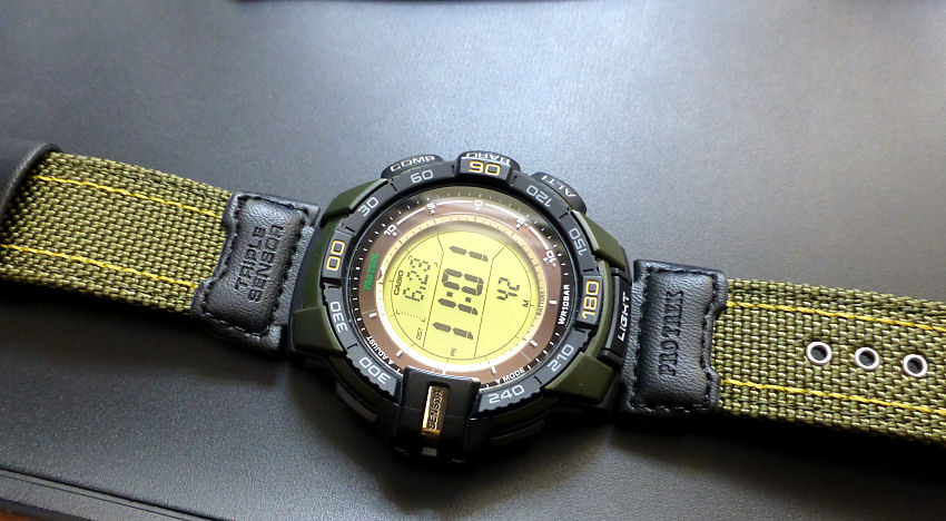 Great look in green/black with textile strap.  Bright display in any light conditions.