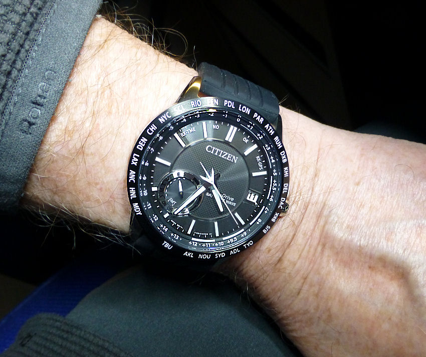 Citizen CC3005-85E with silicon deployment strap alternative (22mm)