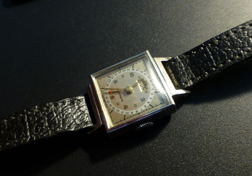 Movado Ladies Day & Date Calendar index model. Circa 1950